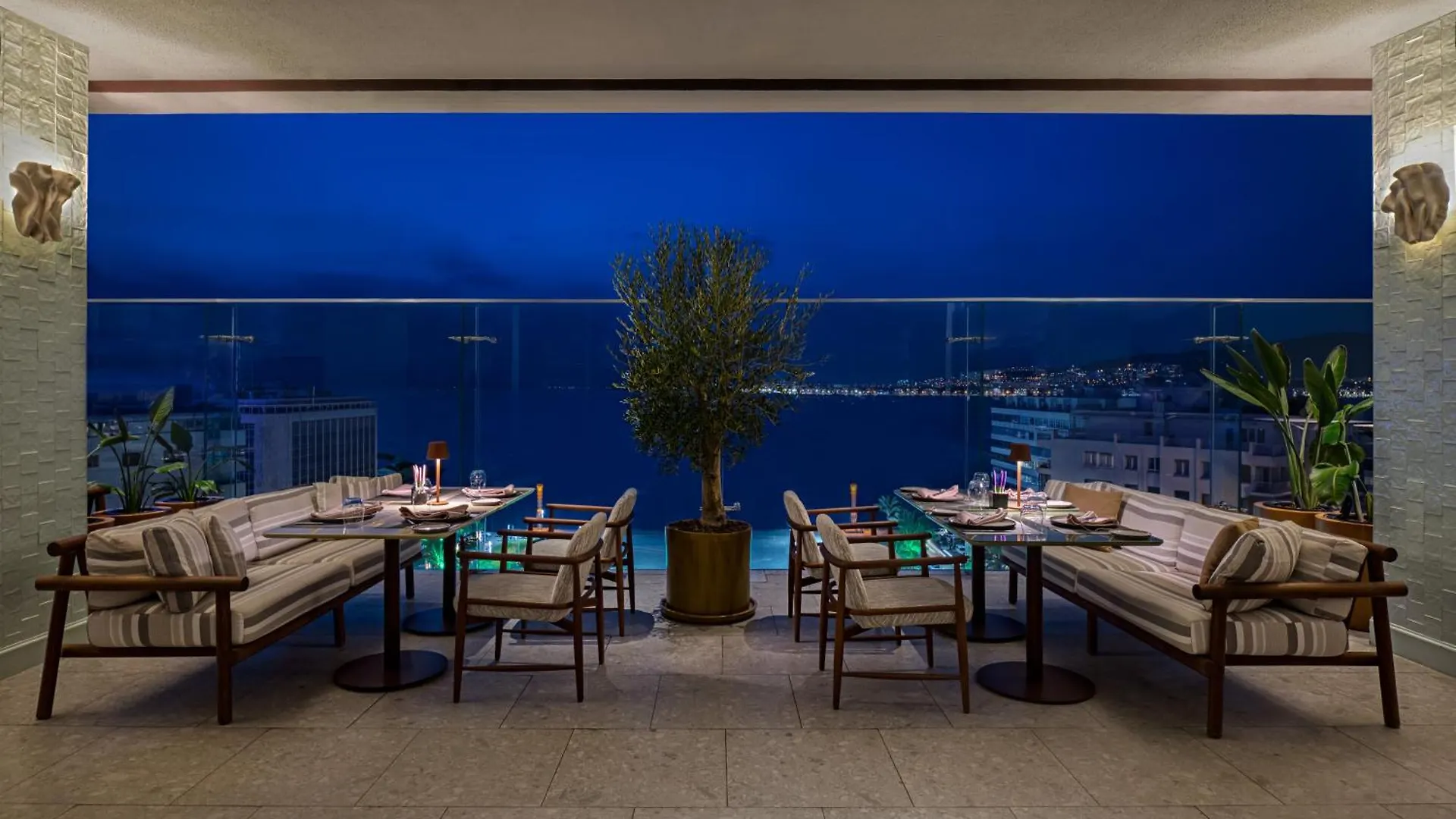 Swissotel Buyuk Efes Izmir 5*,  Turkiet