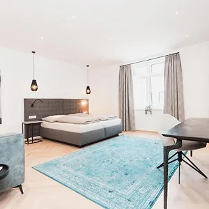 https://exclusive-center-apartment-with-balcony.ischgl-hotels.net