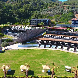 Manaspark Deluxe Otel